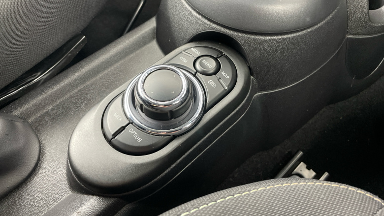 MINI Convertible 1.5 Cooper Classic Premium Plus 2dr Auto Petrol Convertible